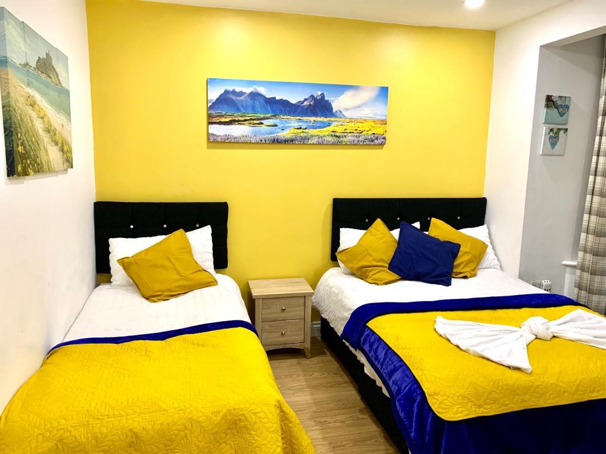 London 2 Bedroom Apartment, Kitchen, Reception And Private Garden Londres Exterior foto